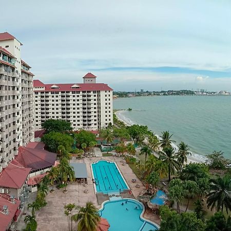 Glory Beach Resort Private Penthouse Port Dickson Esterno foto