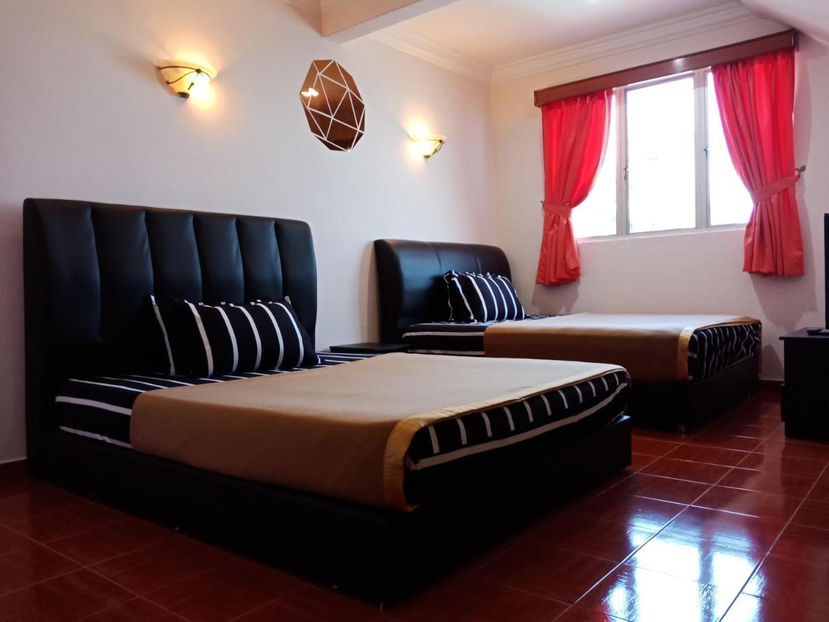 Glory Beach Resort Private Penthouse Port Dickson Esterno foto