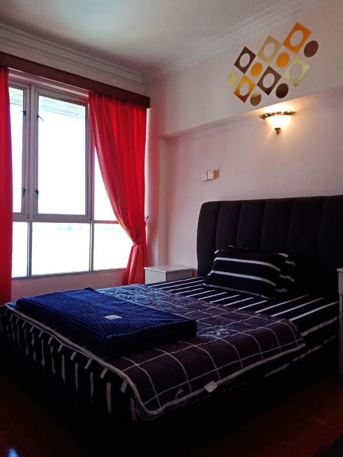 Glory Beach Resort Private Penthouse Port Dickson Esterno foto