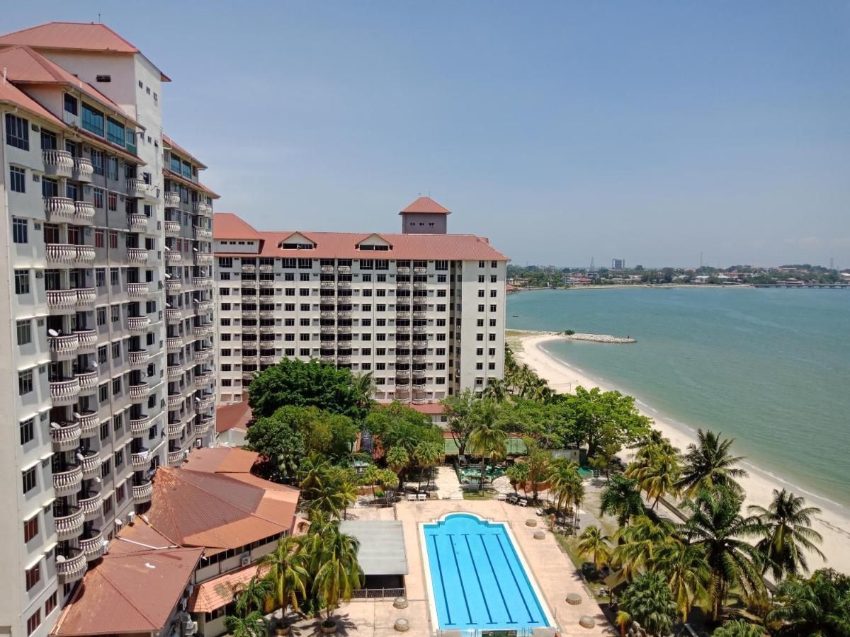 Glory Beach Resort Private Penthouse Port Dickson Esterno foto