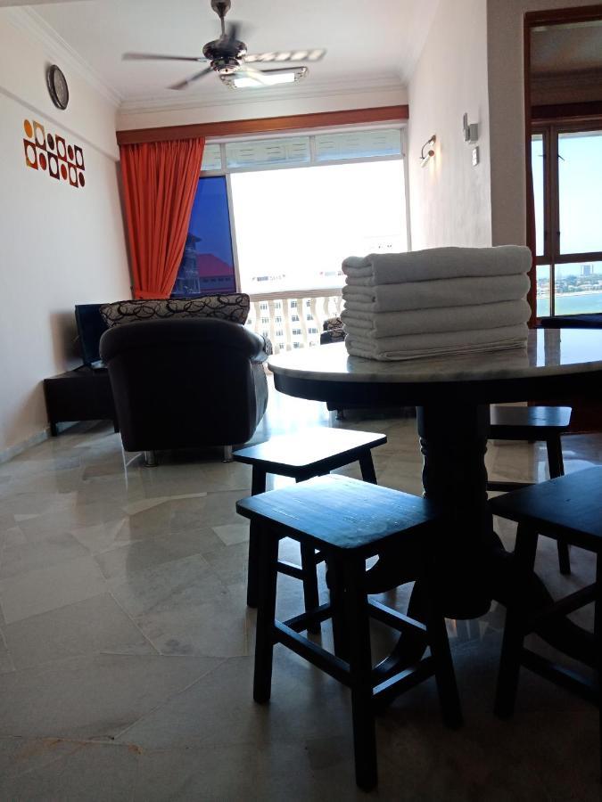 Glory Beach Resort Private Penthouse Port Dickson Esterno foto