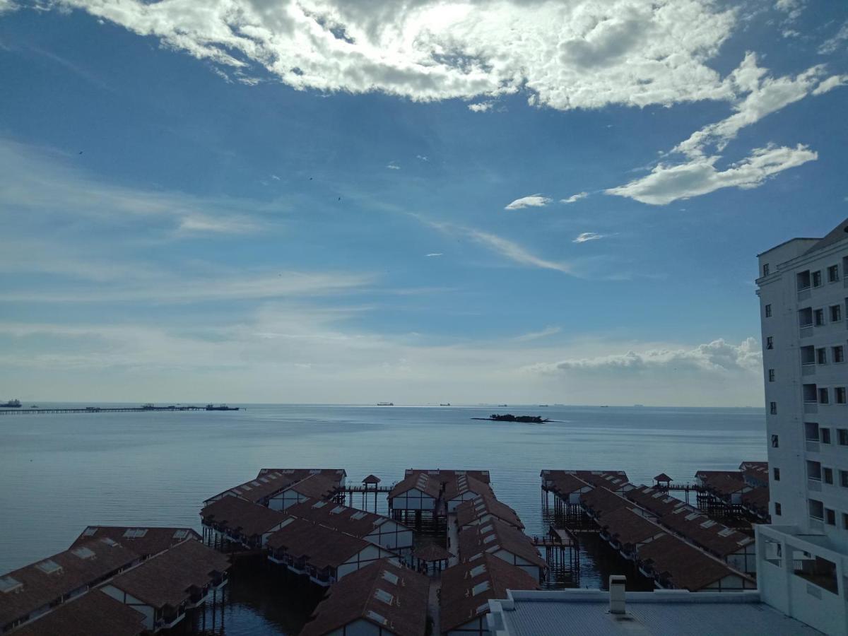 Glory Beach Resort Private Penthouse Port Dickson Esterno foto