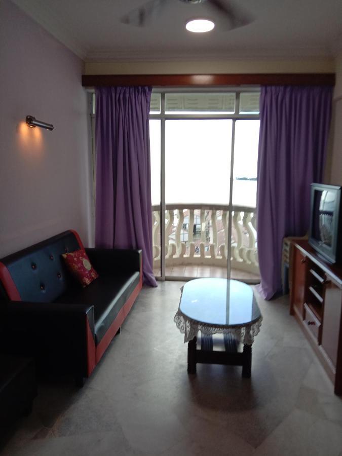 Glory Beach Resort Private Penthouse Port Dickson Esterno foto