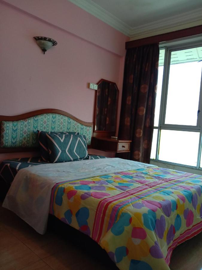 Glory Beach Resort Private Penthouse Port Dickson Esterno foto