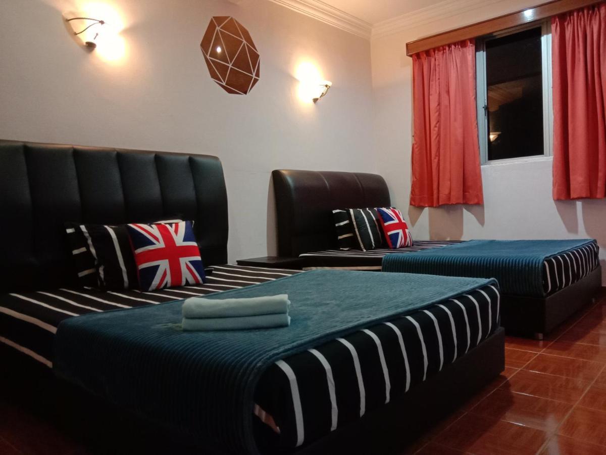 Glory Beach Resort Private Penthouse Port Dickson Esterno foto
